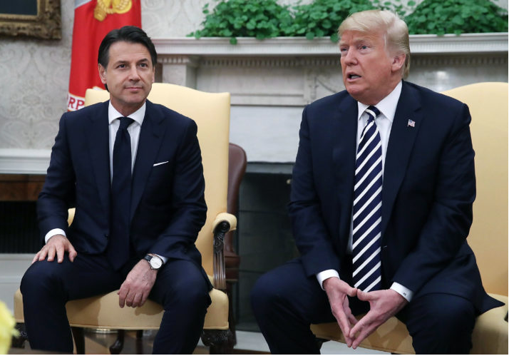 Conte cheerlader italiana di Trump