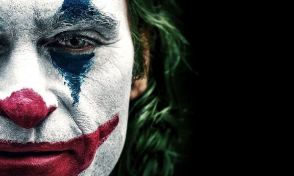 Film Tv 16 novembre. Joker: la discesa agli inferi di Joaquin Phoenix, in prima Tv