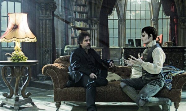 Film Tv 18 dicembre. Dark Shadows: i vampiri secondo Tim Burton