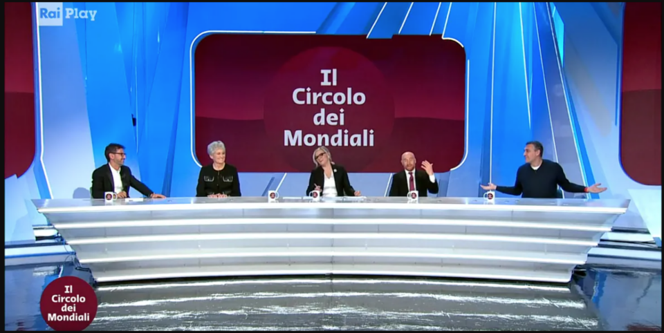 Alessandra De Stefano con Sara Simeoni, Jury Chechi, Diego Antonelli e Bobo Vieri ne Il circolo degli anelli su Rai1