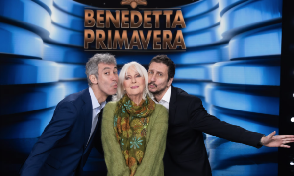 Ascolti Tv: Benedetta primavera fa flop anche d’estate, battuta dallo Show dei Record