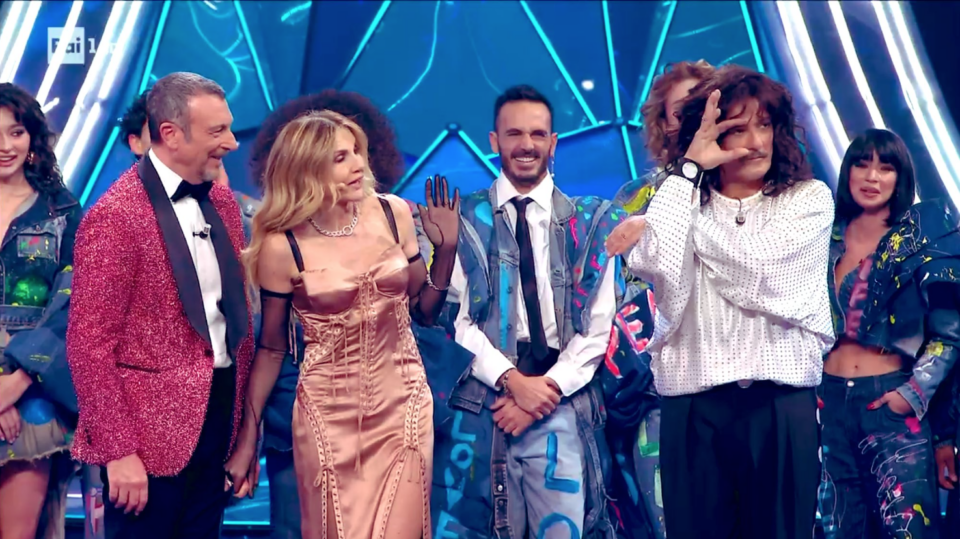Ascolti Tv: Sanremo 2024 da record, la serata cover sfiora i 12 mln di spettatori